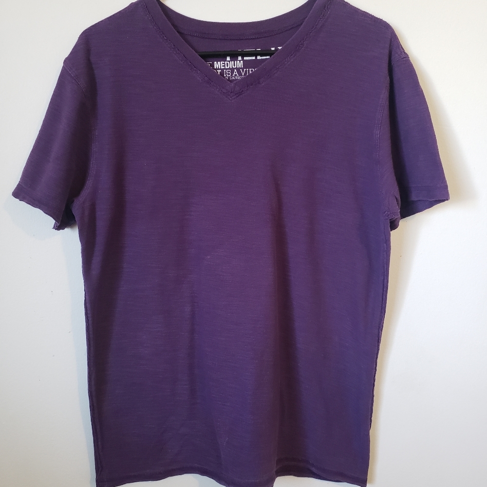 Shirt - Picture 2 of 4